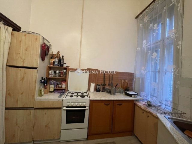 Eladó téglalakás, Budapesten, VI. kerületben 89 M Ft, 2 szobás