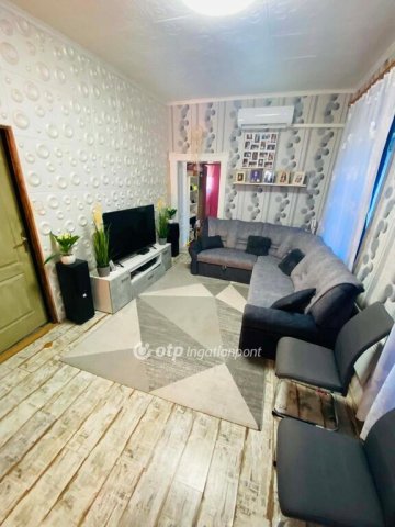 Eladó családi ház, Mezőcsáton 23.5 M Ft, 4 szobás