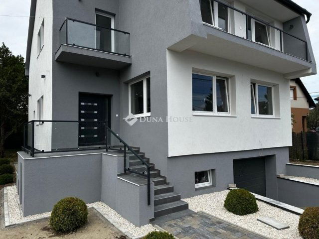 Eladó családi ház, Budapesten, XVII. kerületben 225 M Ft