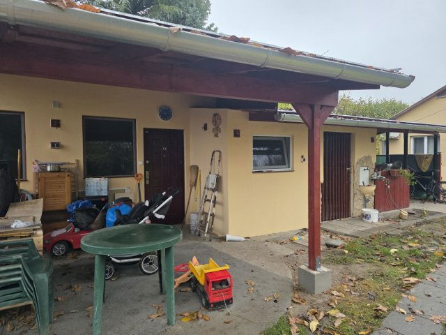 Eladó családi ház, Velencén 98 M Ft, 1+4 szobás