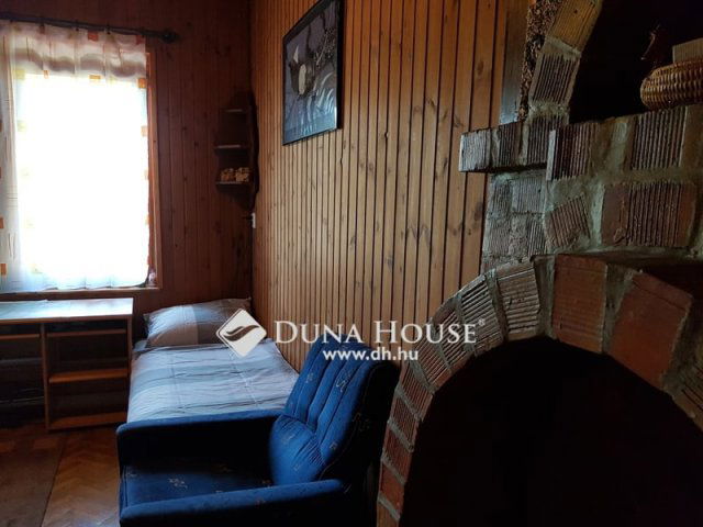 Eladó családi ház, Siófokon 67.9 M Ft, 1+4 szobás