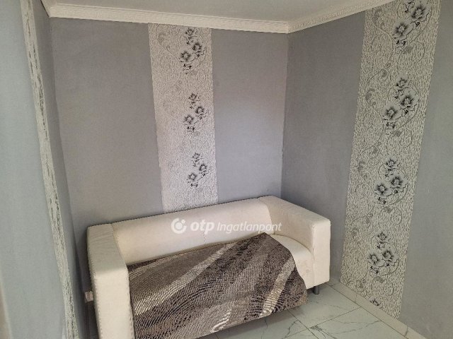 Eladó családi ház, Tiszaörsön 12.99 M Ft, 2 szobás