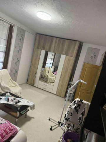 Eladó téglalakás, Komlón 27.4 M Ft, 2 szobás