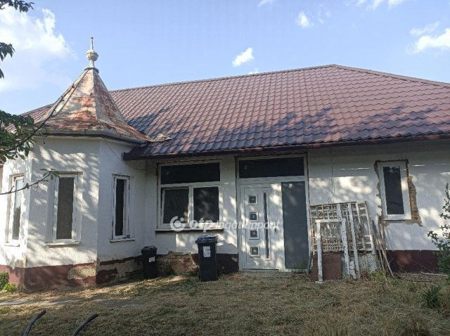 Eladó családi ház, Tengelicén 20.5 M Ft, 3+1 szobás