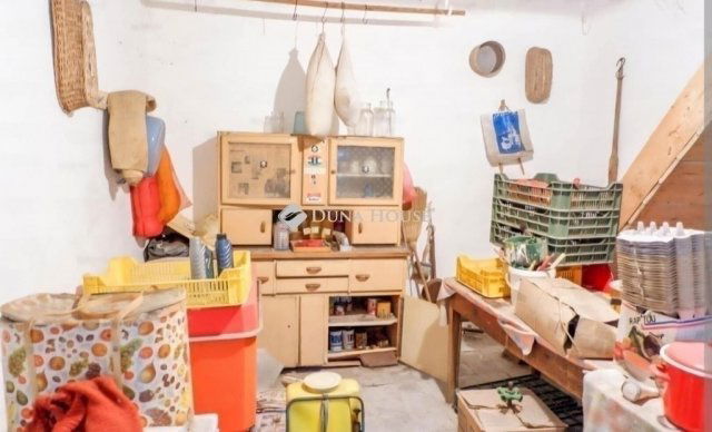 Eladó családi ház, Szegeden 62 M Ft, 5 szobás