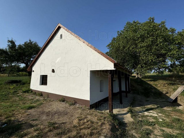 Eladó mezogazdasagi ingatlan, Balatonendréden 18 M Ft