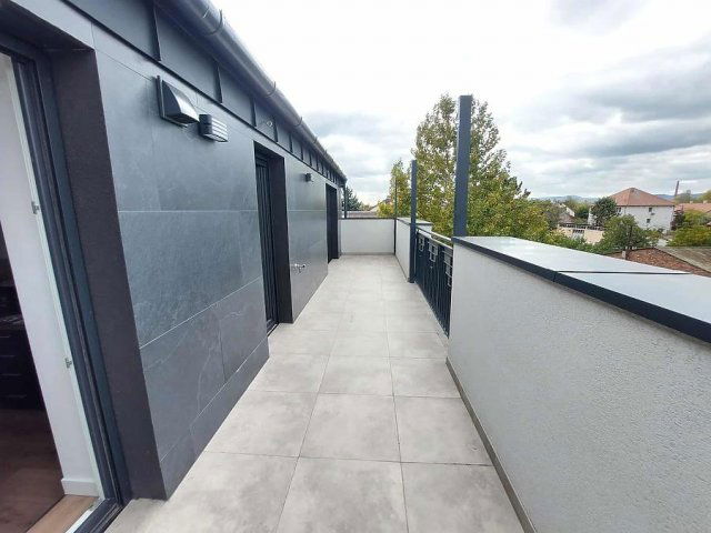 Eladó téglalakás, Budapesten, XV. kerületben 175 M Ft, 4 szobás