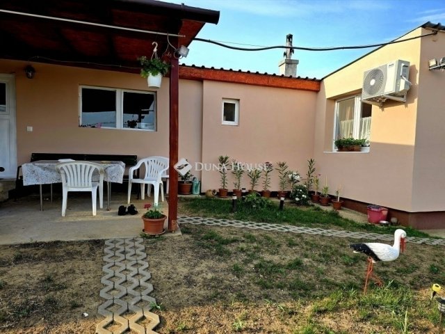 Eladó családi ház, Kővágószőlősön 85 M Ft, 4+2 szobás