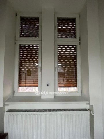 Eladó téglalakás, Budapesten, V. kerületben 119.9 M Ft