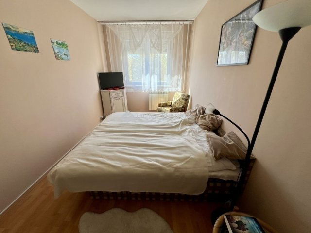 Eladó panellakás, Pécsett 44.9 M Ft, 2 szobás