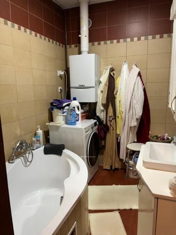 Eladó sorház, Egerben 95.9 M Ft, 4 szobás / költözzbe.hu