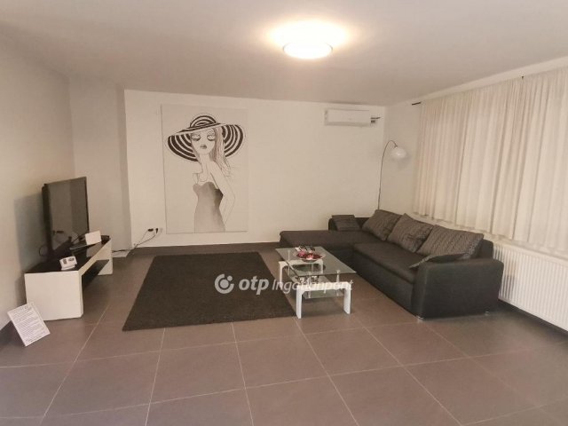 Eladó nyaraló, Orosházán 45 M Ft, 2 szobás