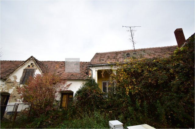 Eladó családi ház, Felsőcsatáron 20 M Ft, 2 szobás