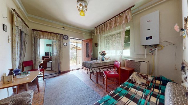 Eladó családi ház, Kisvárdán 28 M Ft, 2 szobás