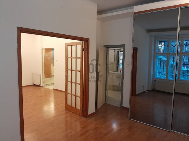 Eladó téglalakás, Budapesten, I. kerületben 104 M Ft, 2 szobás