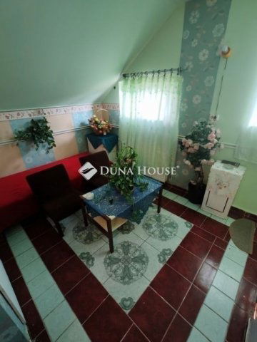 Eladó családi ház, Szigetszentmiklóson 78 M Ft, 5 szobás