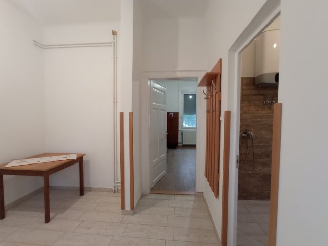 Kiadó családi ház, albérlet, XVI. kerületben, Attila utcában