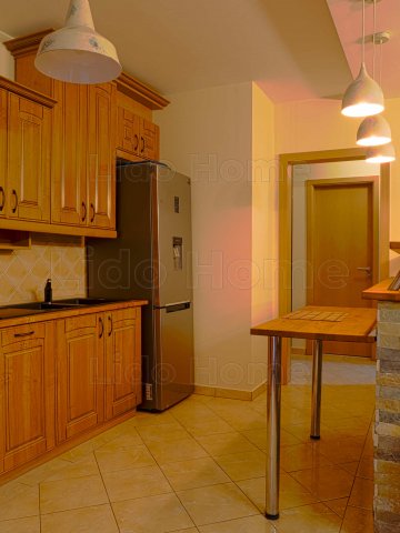 Eladó téglalakás, Keszthelyen 74.9 M Ft, 2 szobás