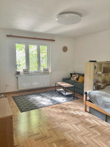 Eladó téglalakás, Budapesten, I. kerületben 78.5 M Ft, 1 szobás