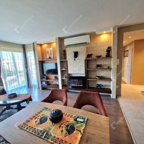 Eladó téglalakás, Siófokon 129.9 M Ft, 3 szobás