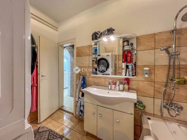 Eladó családi ház, Budapesten, XX. kerületben 99.9 M Ft