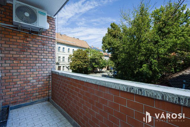 Kiadó téglalakás, albérlet, Szegeden 175 E Ft / hó, 2 szobás