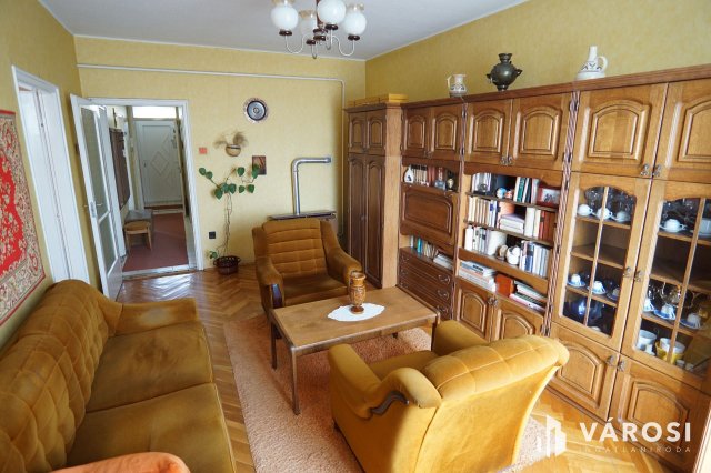 Eladó téglalakás, Nagykanizsán 32 M Ft, 3 szobás