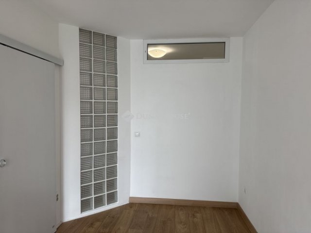 Kiadó iroda, Budapesten, XIII. kerületben 340 E Ft / hó, 2 szobás