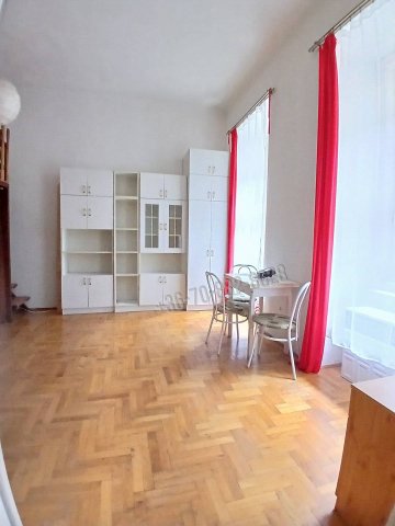 Eladó téglalakás, Budapesten, VII. kerületben 57.9 M Ft