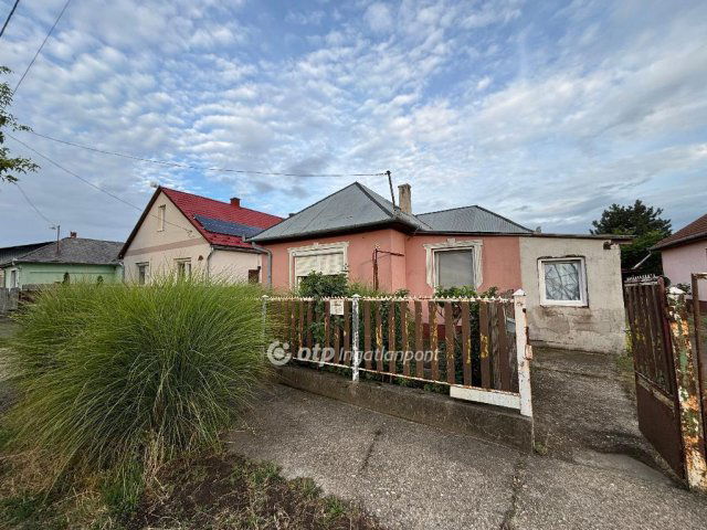 Eladó családi ház, Kisvárdán 16.5 M Ft, 1+1 szobás