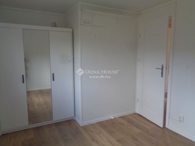 Eladó családi ház, Fehérvárcsurgón 37 M Ft, 3 szobás