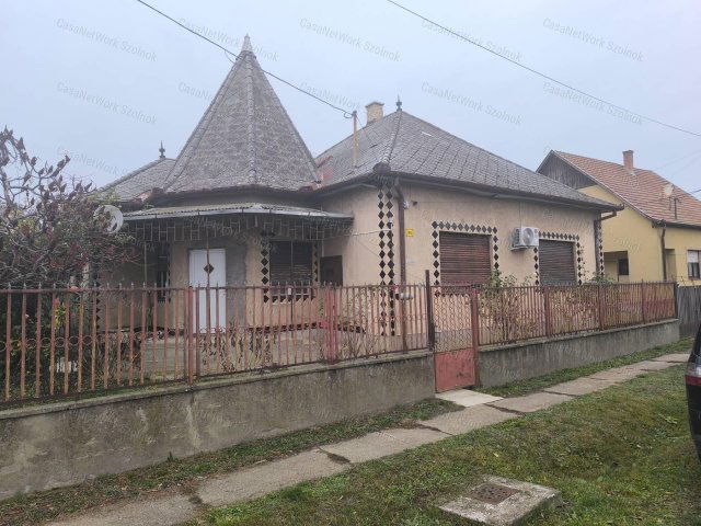 Eladó családi ház, Tiszaföldváron 18.99 M Ft, 3 szobás