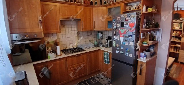 Eladó téglalakás, Zalaegerszegen 42.5 M Ft, 3 szobás