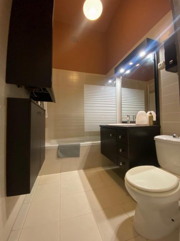 Eladó téglalakás, Budapesten, VII. kerületben, Klauzál téren