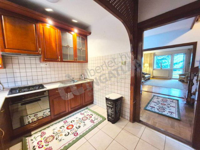 Kiadó sorház, albérlet, II. kerületben, Csatárka úton