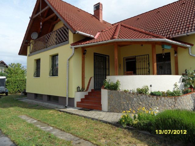 Eladó családi ház, Aszófőn 186 M Ft, 5 szobás