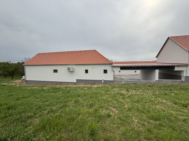 Eladó családi ház, Nagykozáron 158.5 M Ft, 4 szobás