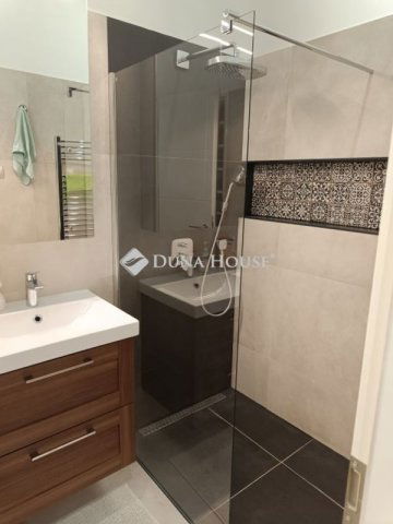 Eladó téglalakás, Budapesten, XI. kerületben 135 M Ft, 3 szobás