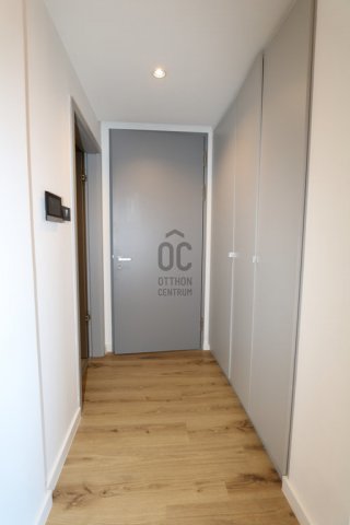 Eladó téglalakás, Siófokon 72.428 M Ft, 2 szobás