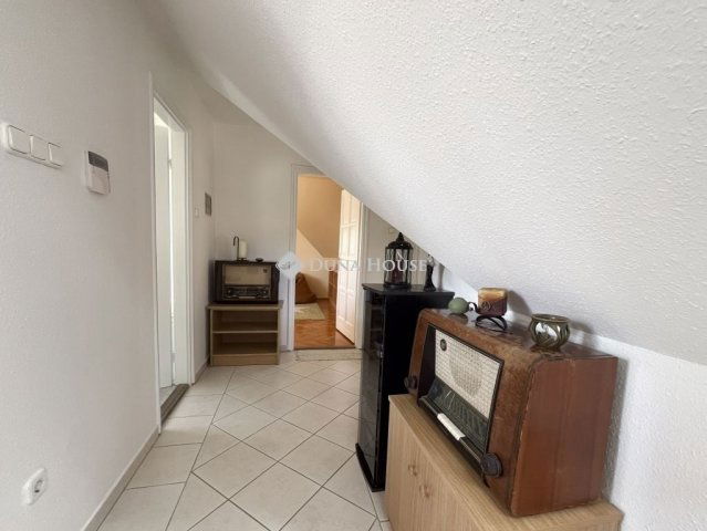 Eladó családi ház, Kecskeméten 195 M Ft, 5 szobás