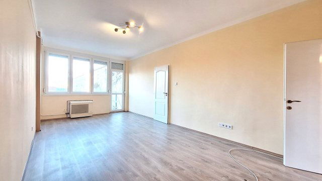 Eladó téglalakás, Miskolcon 29.9 M Ft, 2+1 szobás