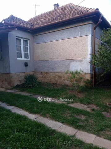 Eladó családi ház, Pétervásárán 15.1 M Ft, 2 szobás