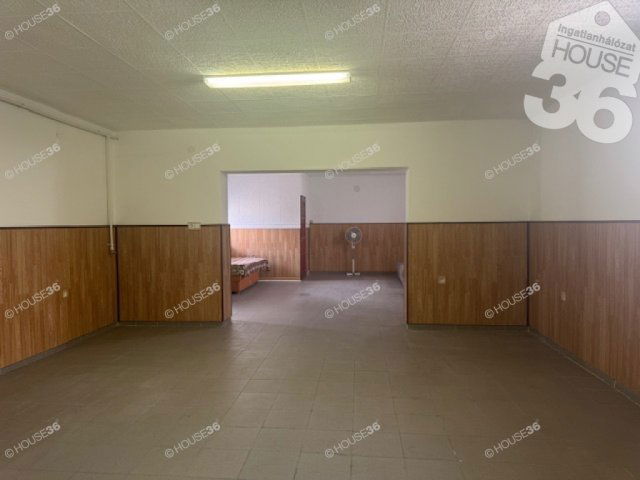 Eladó családi ház, Tiszaalpáron 41.99 M Ft, 5 szobás