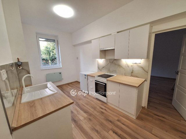 Eladó téglalakás, Budapesten, X. kerületben 52 M Ft, 1 szobás