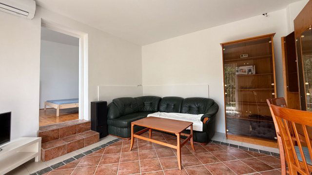 Kiadó családi ház, albérlet, Debrecenben 250 E Ft / hó