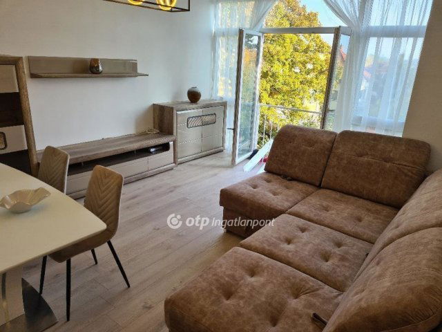 Eladó téglalakás, Budapesten, XII. kerületben 129.9 M Ft