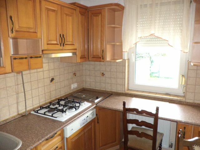 Eladó sorház, Székesfehérvárott 89.7 M Ft, 5 szobás