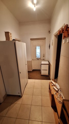 Eladó családi ház, Gödöllőn 80 M Ft, 3 szobás
