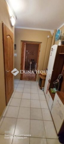 Eladó panellakás, Tatabányán 41.5 M Ft, 2 szobás