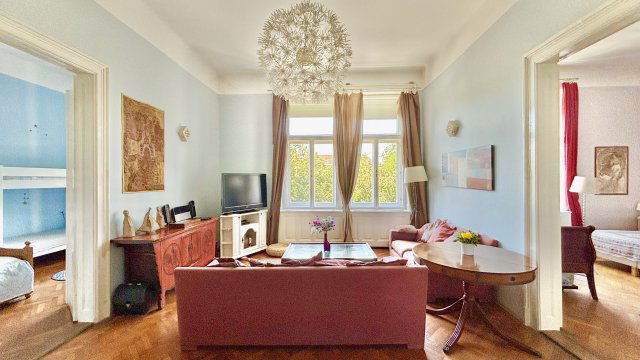 Eladó téglalakás, Budapesten, VII. kerületben, Klauzál téren